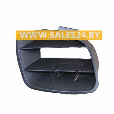 Решетка бампера переднего правая AUDI 80 B3 1986-1991 | AVG / Чехия - Тайвань - Китай