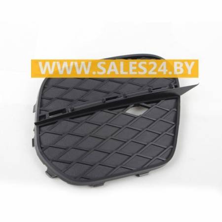 Решетка бампера переднего правая черная матовая закрытая BMW X5 E70 2010-2013 | AVG / Чехия - Тайвань - Китай
