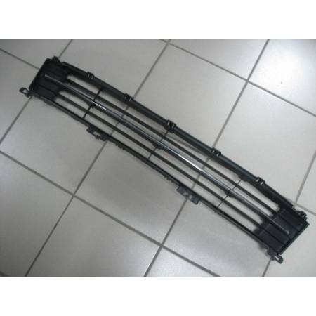 Решетка бампера переднего нижняя центральная (ЕВРОПА) MAZDA 6 2010-2012 | OEM / Оригинал 2 Решетка бампера переднего нижняя центральная (ЕВРОПА) MAZDA 6 2010-2012 | OEM / Оригинал 1
