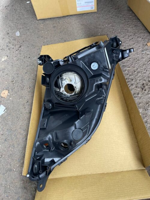 Фара передняя механическая регулировка правая (США) TOYOTA PRIUS XW20 2006-2009 | TYC / Тайвань 3
